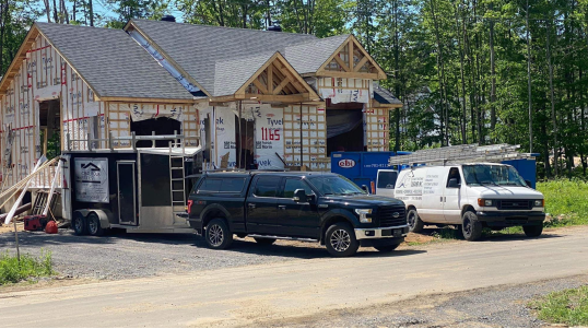 Confiez votre toiture ou revêtement extérieur à des experts de confiance. Toiture et Revêtement Durand offre des services rapides et garantis pour maisons et commerces partout au Québec.